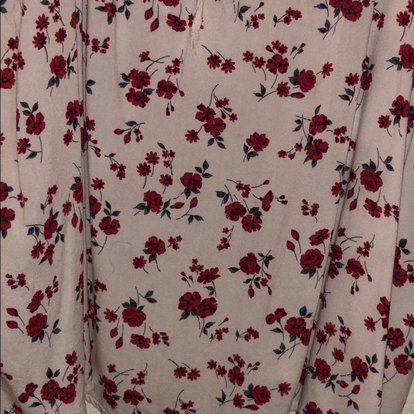 🎉4 for $30🎉 Hollister Floral Tank - Picture 2 of 4